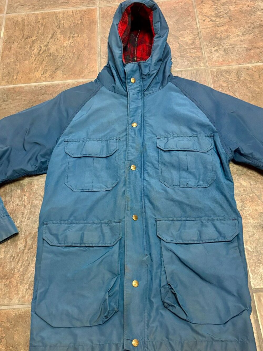 ~~Vintage Woolrich Mountain Parka Men's S Blue Wool Plaid Lined Jacket*****there